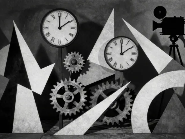 Avant-Garde and Experimental Cinema History: A Complete Guide